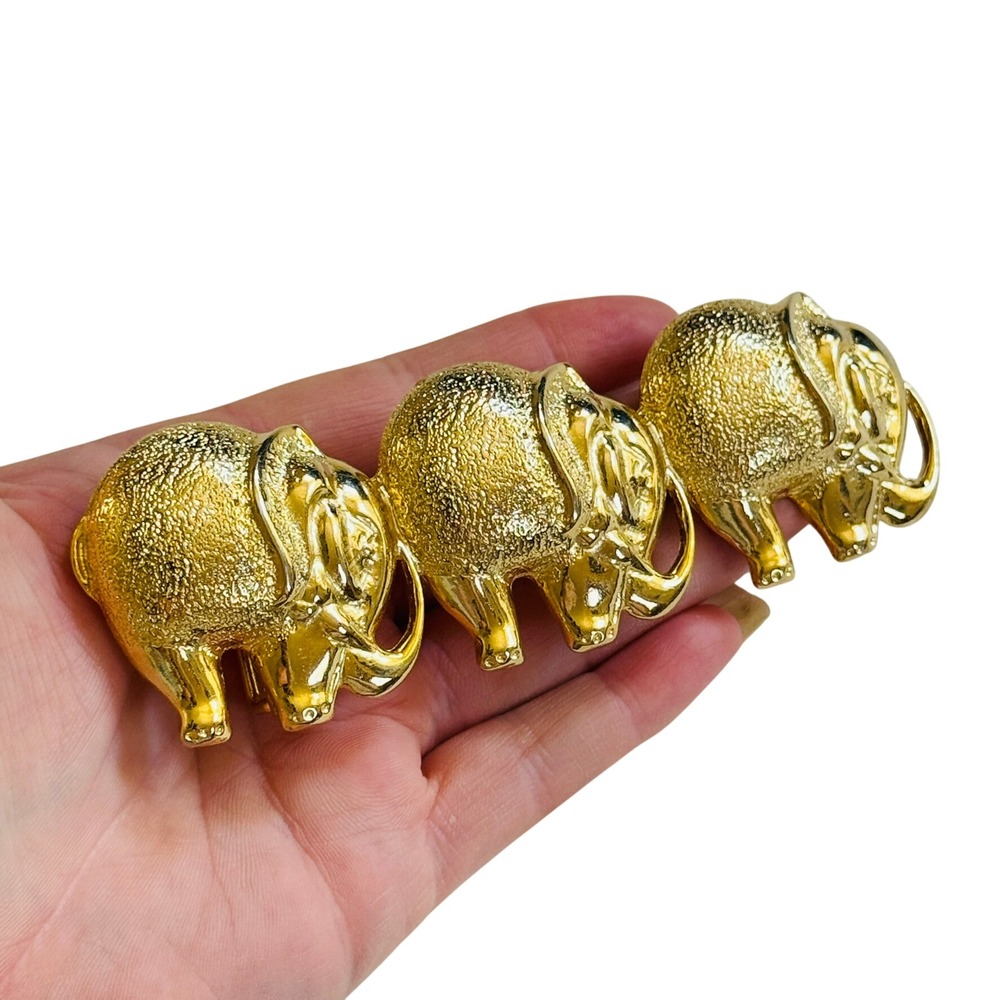 Accessory Accent NYC Elephant belt buckle gold tone Elephants in a row Chunky
